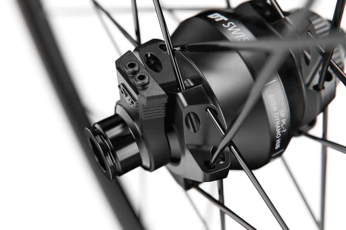 パーツ DT Swiss 350 PL-7 Hub Dynamo DT Swiss' first dynamo wheels