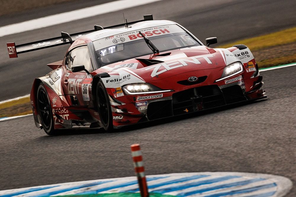 さすがに泣けました……立川祐路が最後のレースで初めての涙。引退発表