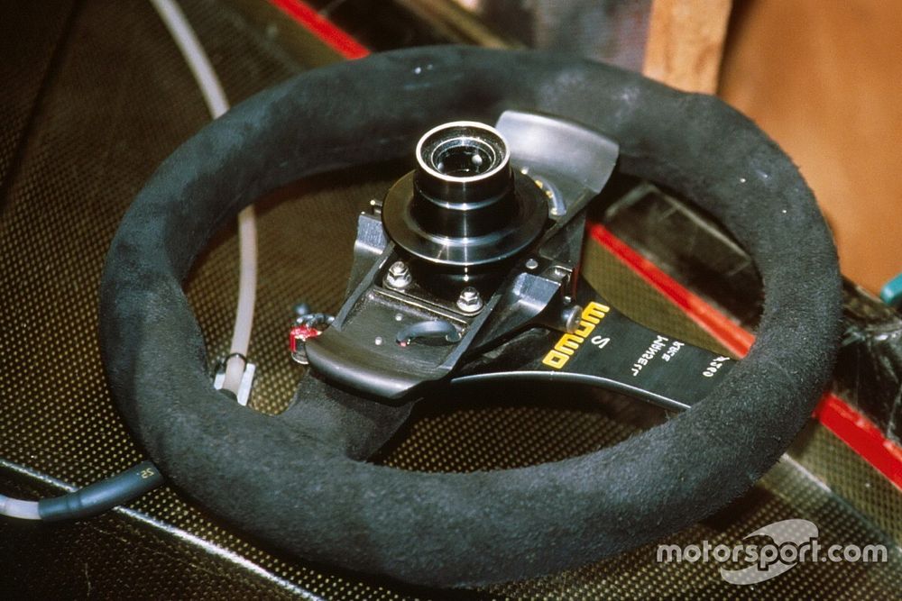 完全図解】F1ステアリングホイール進化史：前編〜技術革新の始まり〜