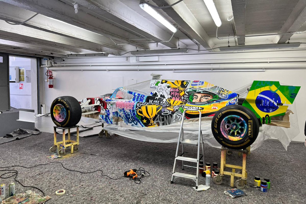 アイルトン・セナをトリビュート。ユニークなアートF1カーがイモラで公開へ