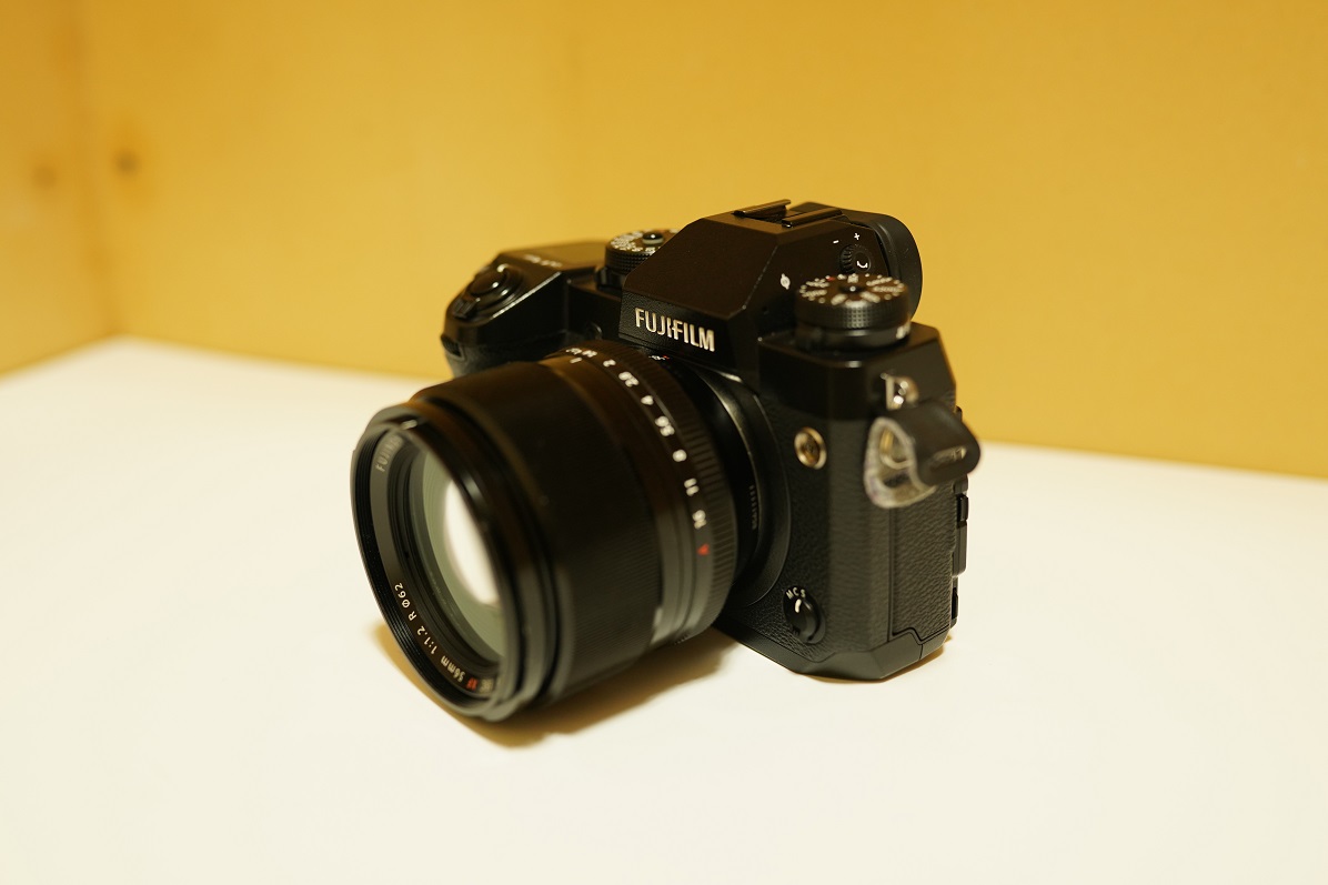富士フイルム XF56mm f1.2 R お手頃F1.2レンズ レビュー - 怠惰に生き