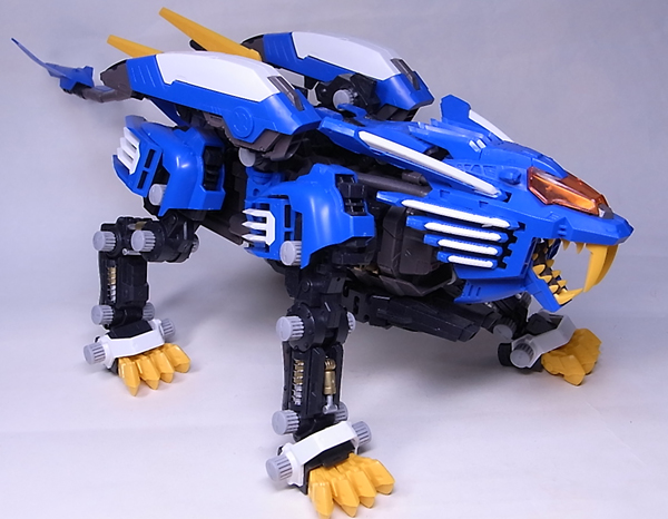 ZOIDS 1/72 ブレードライガーAB バン仕様 レビュー - アオイ模型店