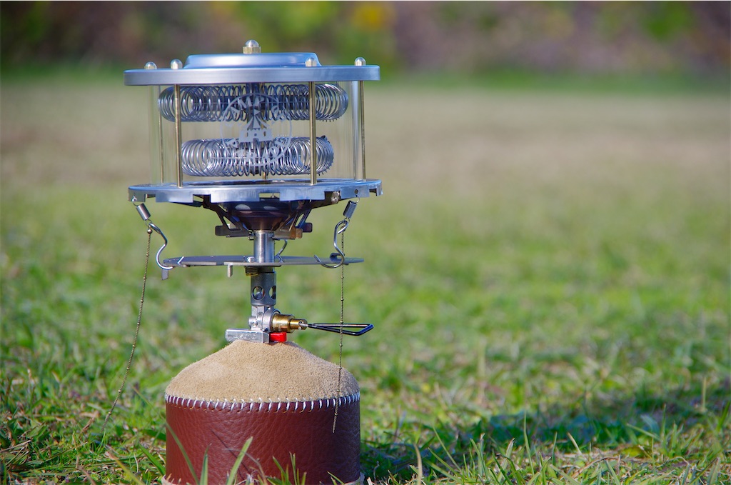 軽い調理もできるヒーター CAMP on PARADE 火輪 - 二輪祭