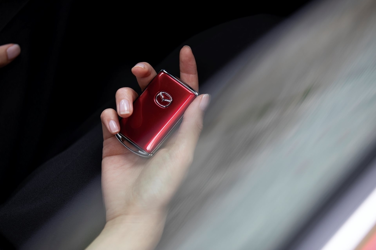 マツダ純正アクセサリー「セレクティブキーシェル」がドイツでも発売