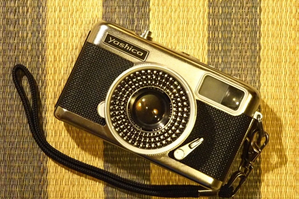 ギョロメのちっこいの・ヤシカ ハーフ17 (yashica half 17