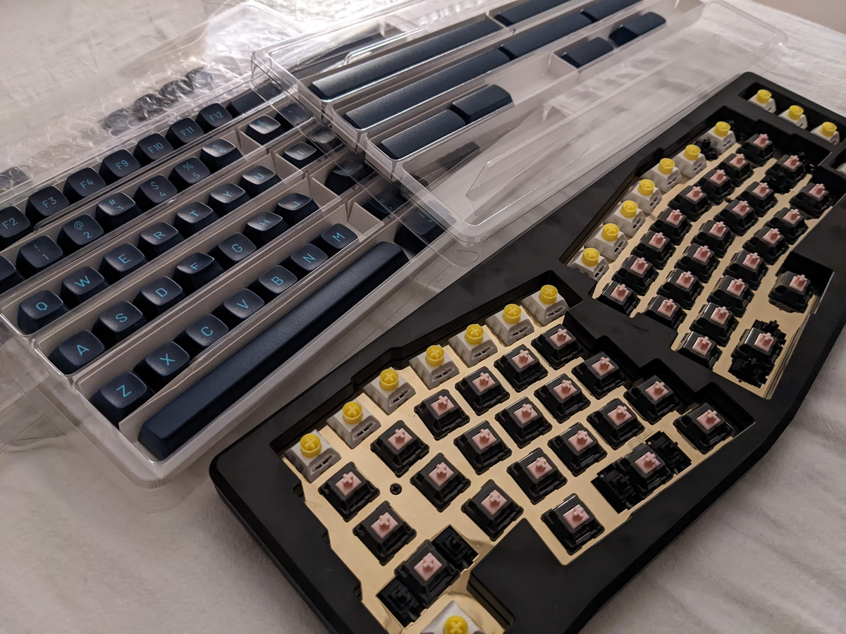 KBDFANS MAJA V2 Review - バーサタイル日記