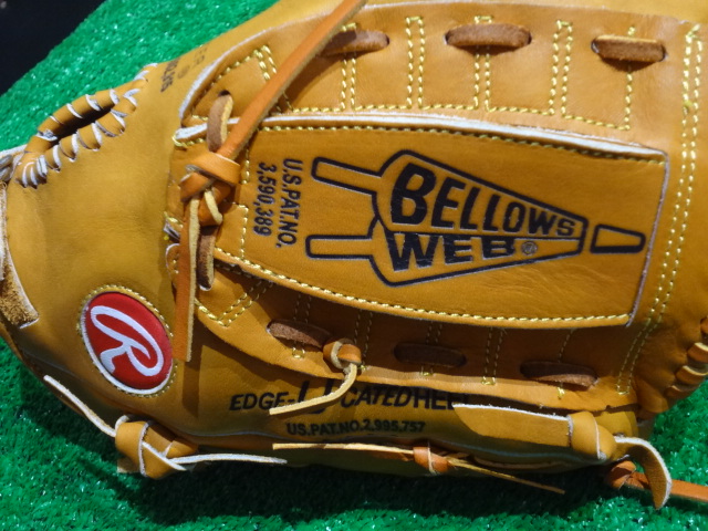 Rawlings村田兆治モデルGR-XFCB軟式用オールラウンド用グローブ - 野球