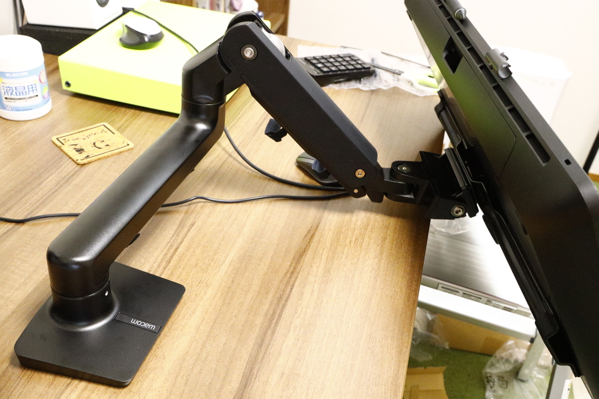 レビュー】Wacom FlexarmとエルゴトロンHXアームの比較 - 乾酪醤油.com
