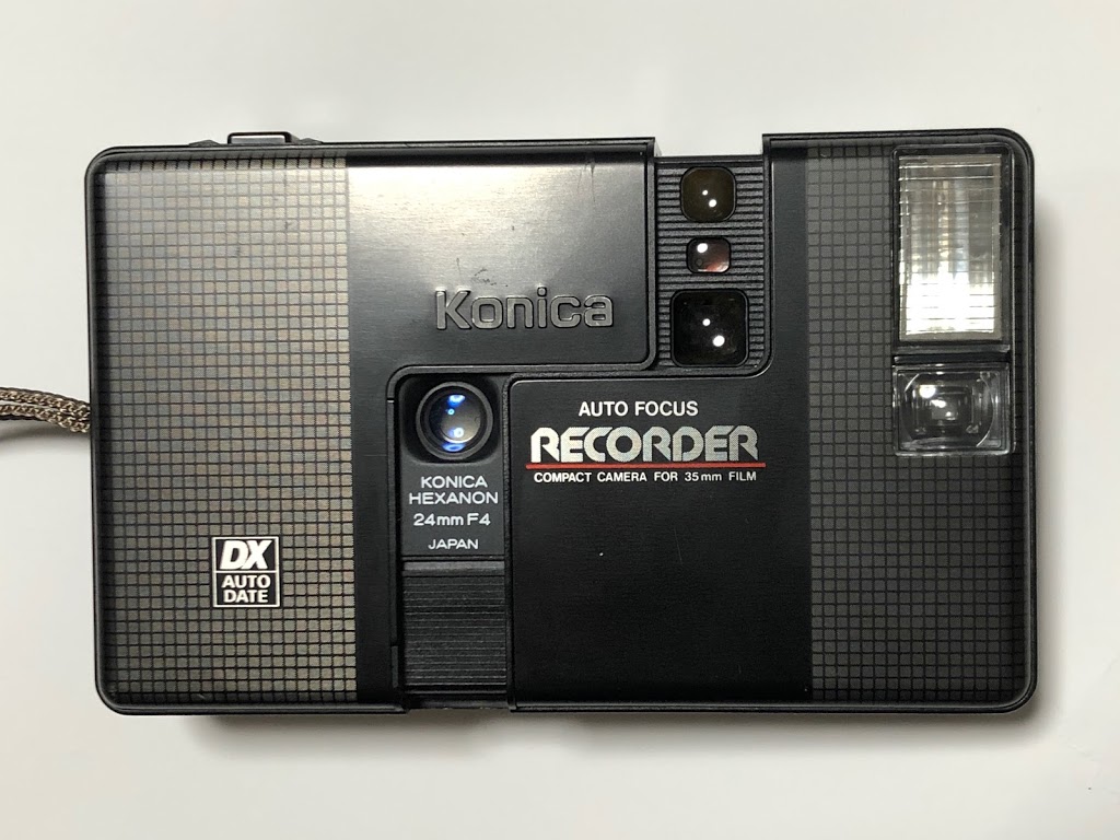 ハーフサイズカメラのコニカ レコーダー KONICA RECORDERを新宿の