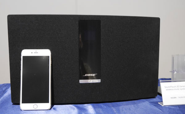 スマホで簡単に操作可能！ボーズの据え置き型ワイヤレススピーカーが