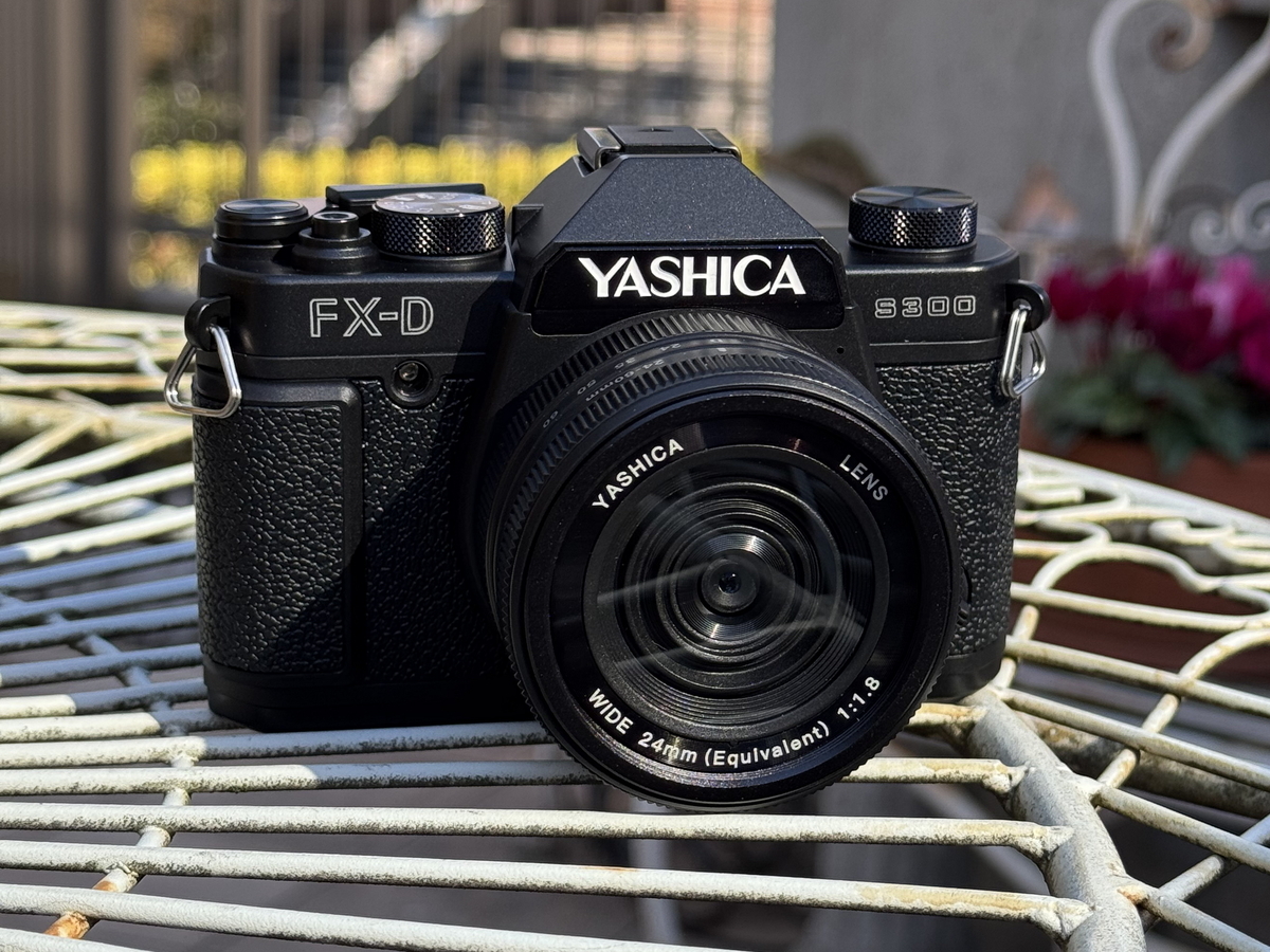 ヤシカ YASHICA FX-D S300 - OptoEleMechの日記
