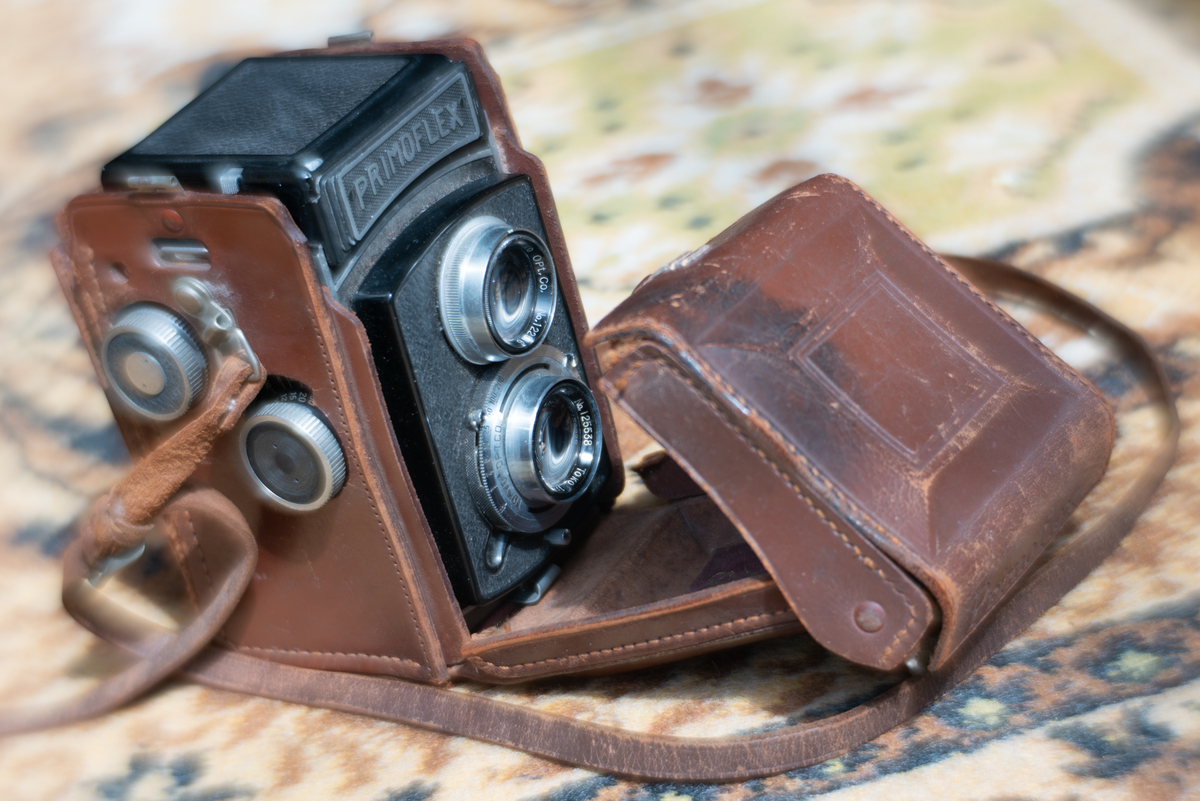 二眼レフのPRIMOFLEX：今日はカメラ発明記念日 - レンズを絵筆に、光を