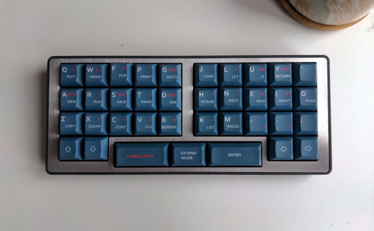 Brk Out 38 key orthogonal keyboard with split alphas and offset
