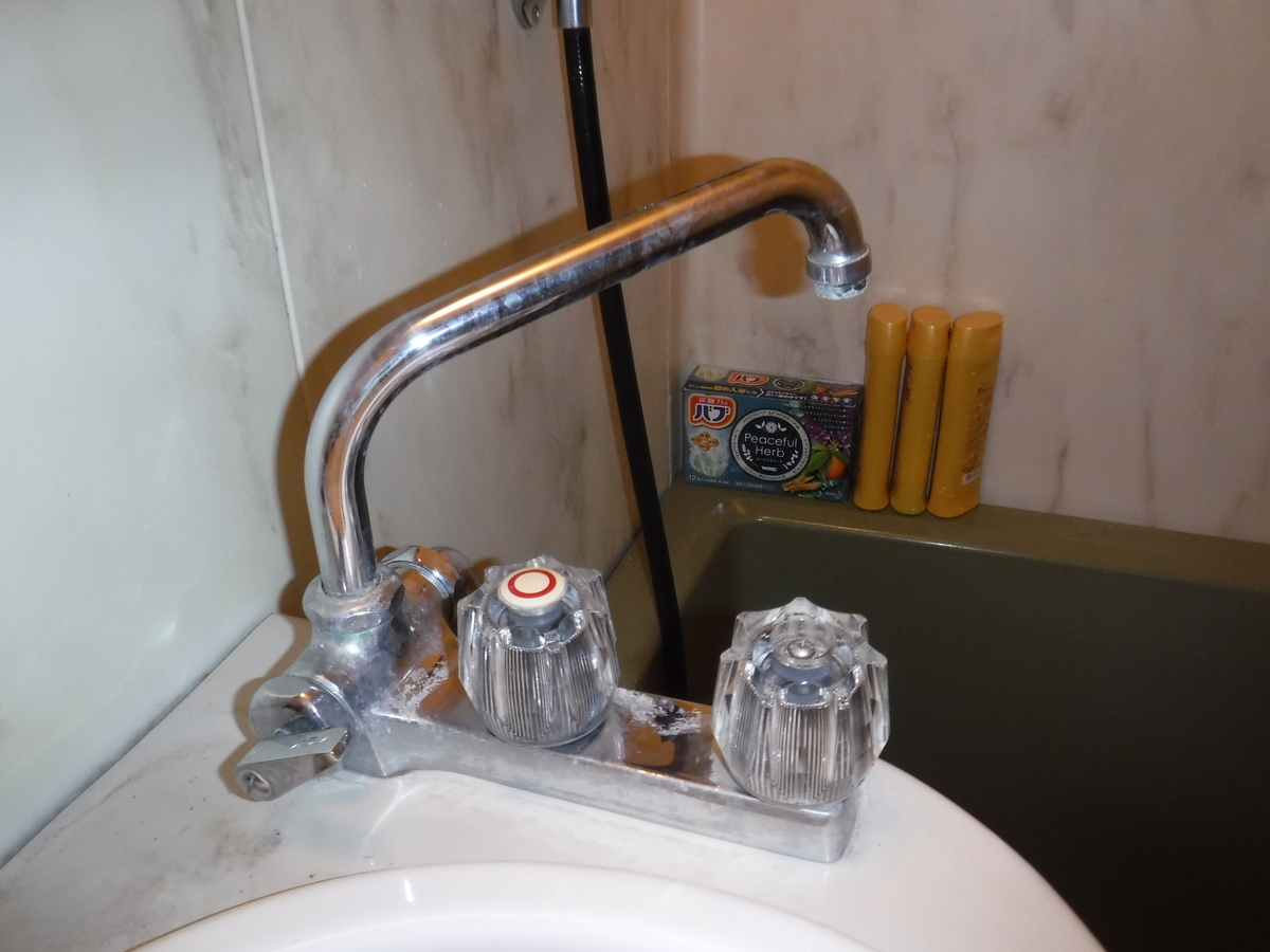 浴室 ﾃﾞｯｷ型一時止水付2ﾊﾝﾄﾞﾙｼｬﾜｰ水栓交換 KVK KF207N - あなたにも