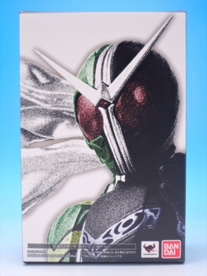 S.H.フィギュアーツ 真骨彫製法 仮面ライダーW サイクロンジョーカー
