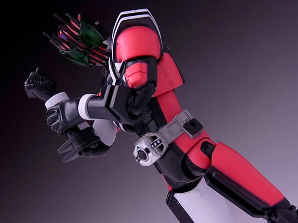 S.H.フィギュアーツ 仮面ライダーディケイド 激情態 レビュー - YOの玩具箱