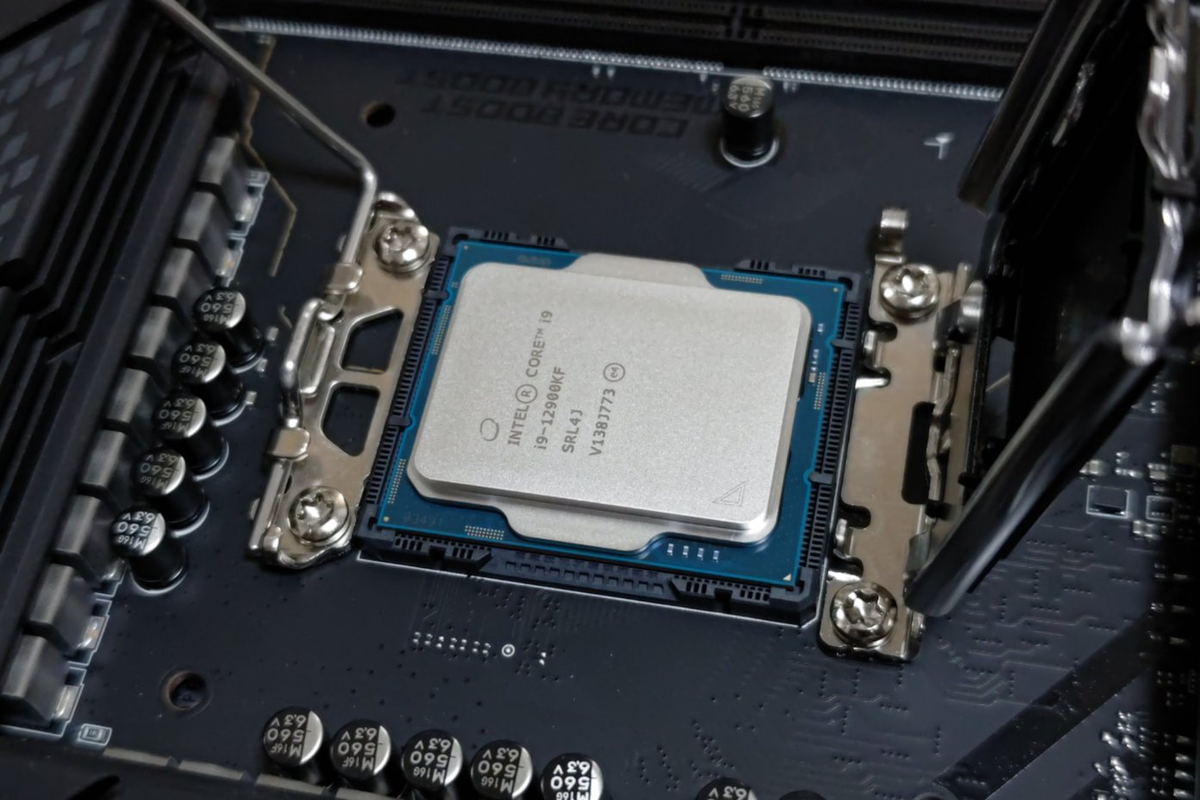 サーマルスロットリングまできっちり回せ!!」 第12世代Intel Core i9