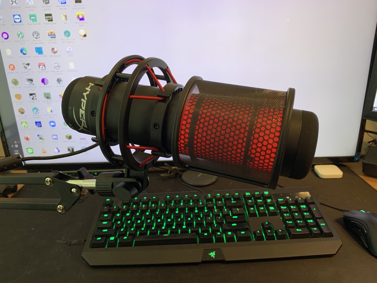HyperX QuadCast マイクアーム ポップガードをセットで導入してみまし