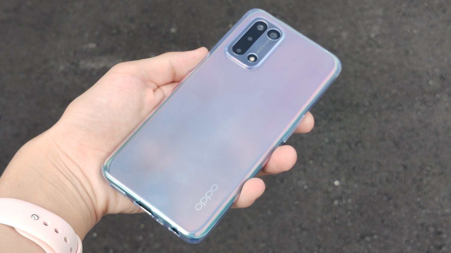 オッポ「OPPO A54 5G」をAndroid 12に。SIMフリー・キャリア版 同時