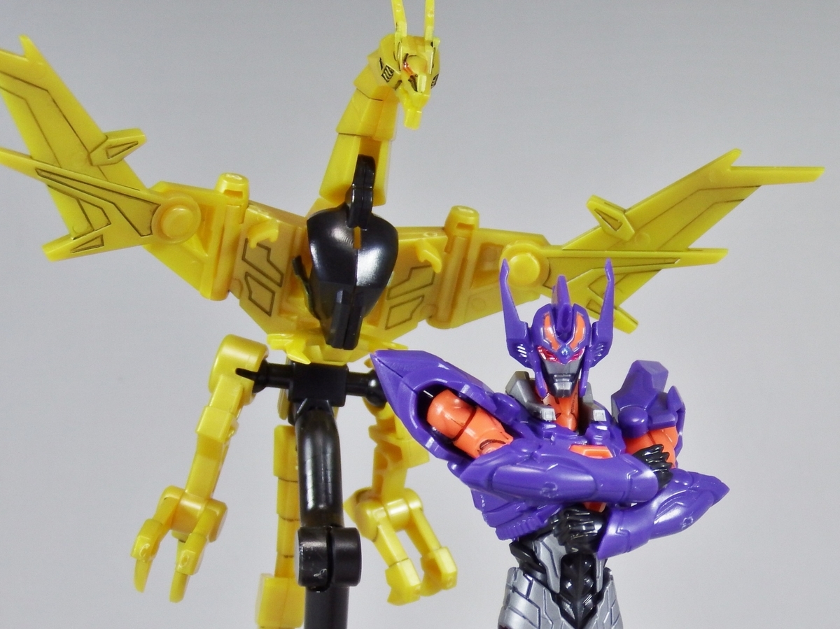 MODEROID グリッドナイト&ゴルドバーン (GOODSMILE ONLINE SHOP限定