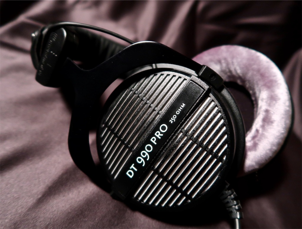 beyerdynamic DT990pro リスニングがイケるモニターヘッドホン - Aki