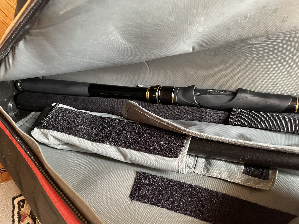 フカセ釣り】ロッドケースの選び方 二つのポイントと収納例 - 全層釣法