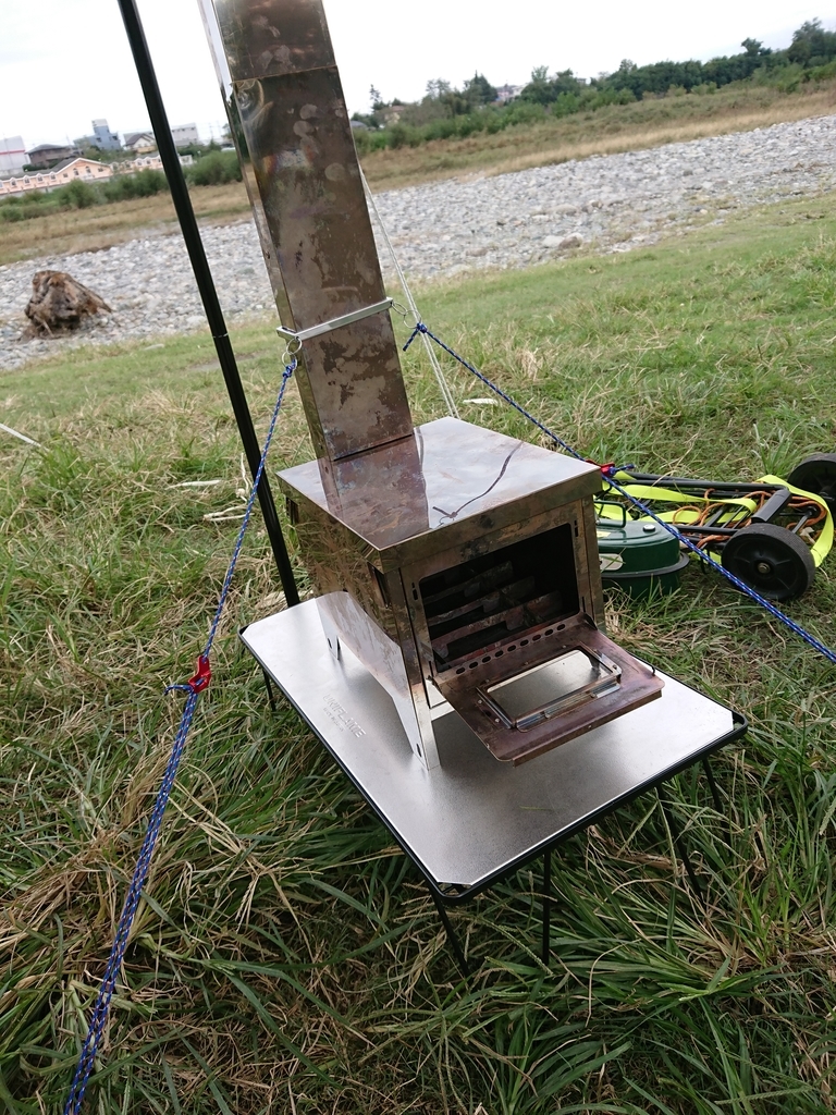 シーズン到来！ 笑'sの薪ストーブ 『焚き火の箱easy neo』をもって秋