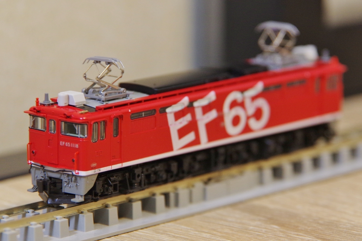 KATO EF65-1118号機 レインボー入線！ - れいるのおと