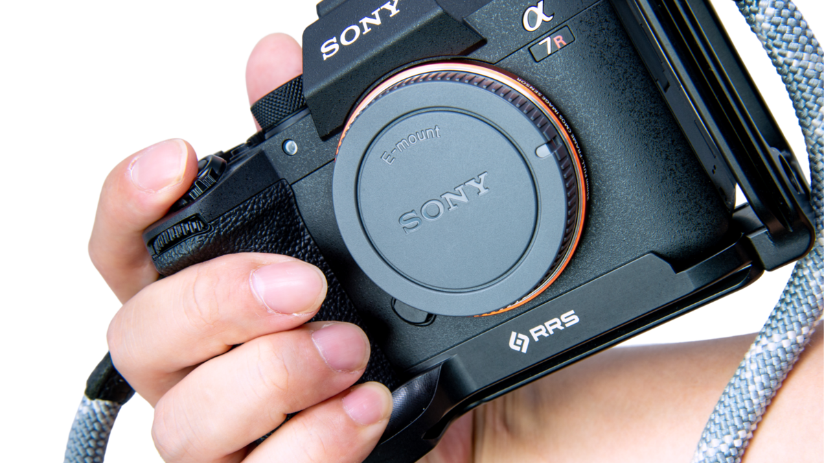 撮影機材】SONY α7RV用のL型プレートを買い替えたいので今購入できるよ