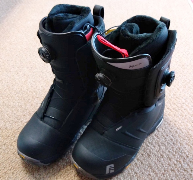 NIDECKERのブーツのサイズ感と感想｜TALONを履いてみて - 田舎に暮らす