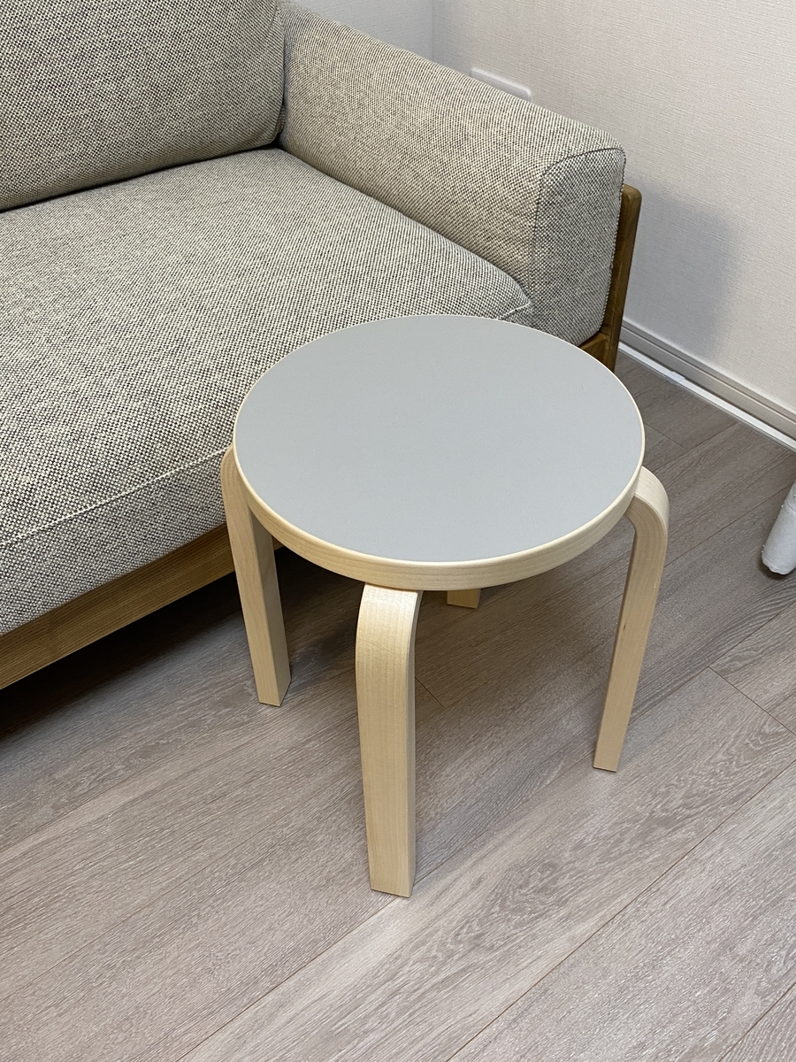 アルテック スツール60 リノリウム】小さいけれど大きな存在感