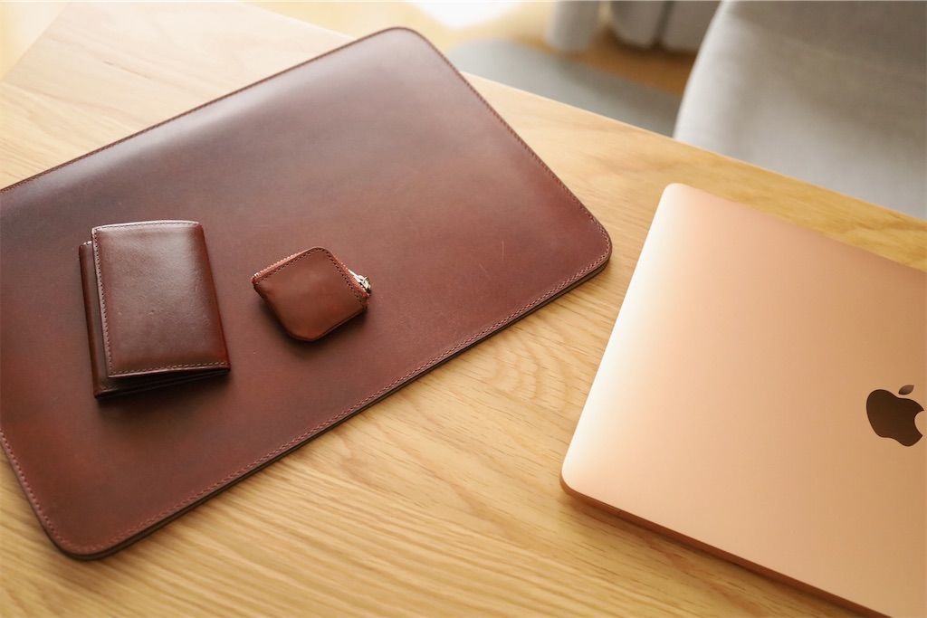 Macbook用レザースリーブ Drip「Leather MacBook Case」が質感最強で