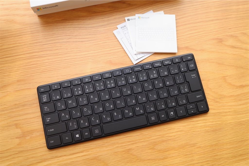 マイクロソフトのデザイナーコンパクトキーボードをレビュー