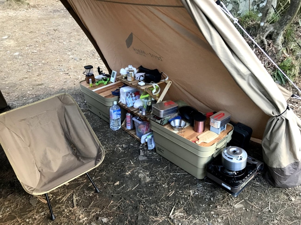 ソロキャンプ、ファミリーキャンプで僕が使用している家具について紹介