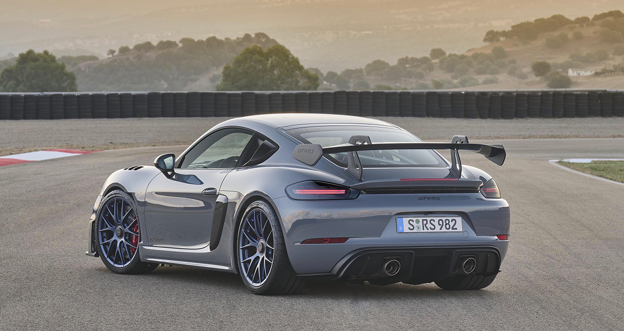 最も“過激” マニア垂涎のポルシェ「718ケイマンGT4 RS」 - BRUDER