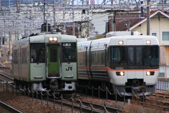 特急しなの6号がI編成（2両+2両+4両）で運転 - ガタゴト日誌