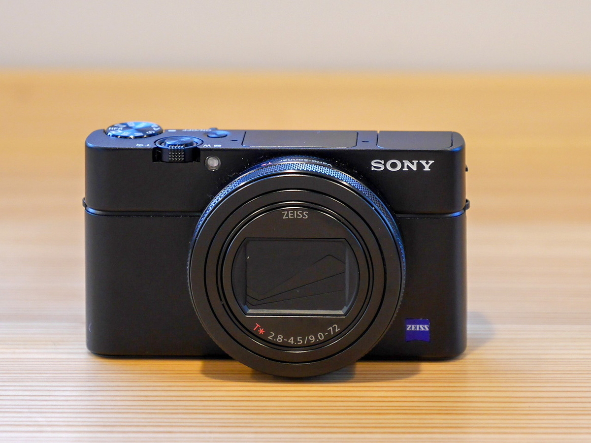 愛用のデジタルカメラ「ソニー サイバーショット RX100 VI」コンパクト