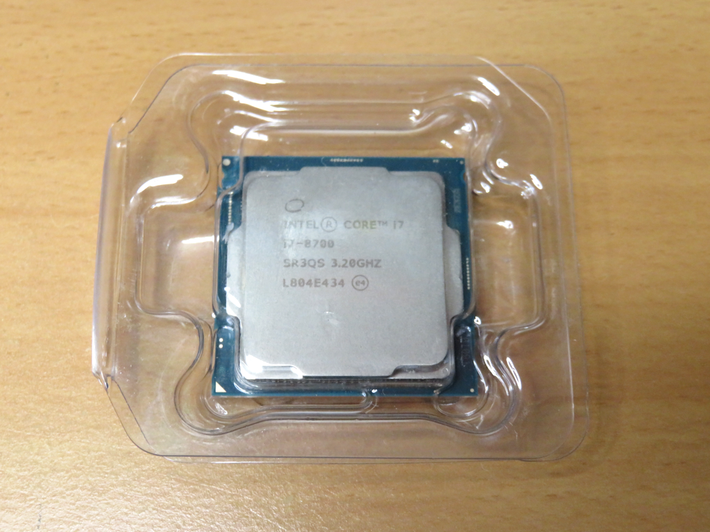 Dell OptiPlex 3060 SFF の CPU交換（Core i3-8100 → Core i7-8700