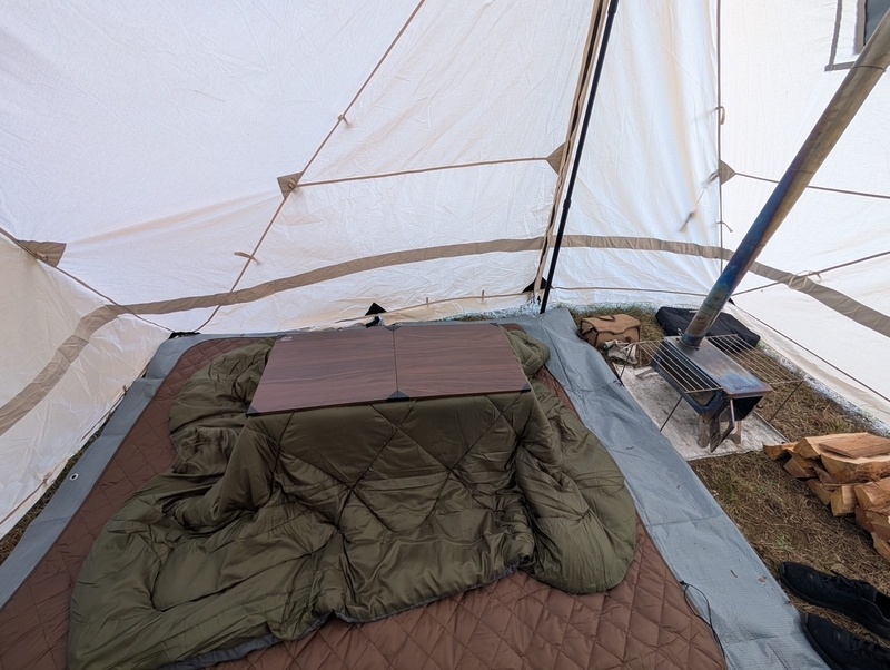 ソロ冬キャンプ最強装備】Alpen Outdoors こたつユニット88で外でも