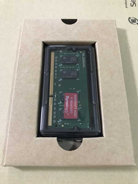 Synology DS218+ メモリの増設と HDD 取替 - hiroの長い冒険日記