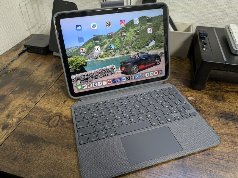 iPad】Logicool combo touchのススメ【ほぼ純正】 - ひるガジェ