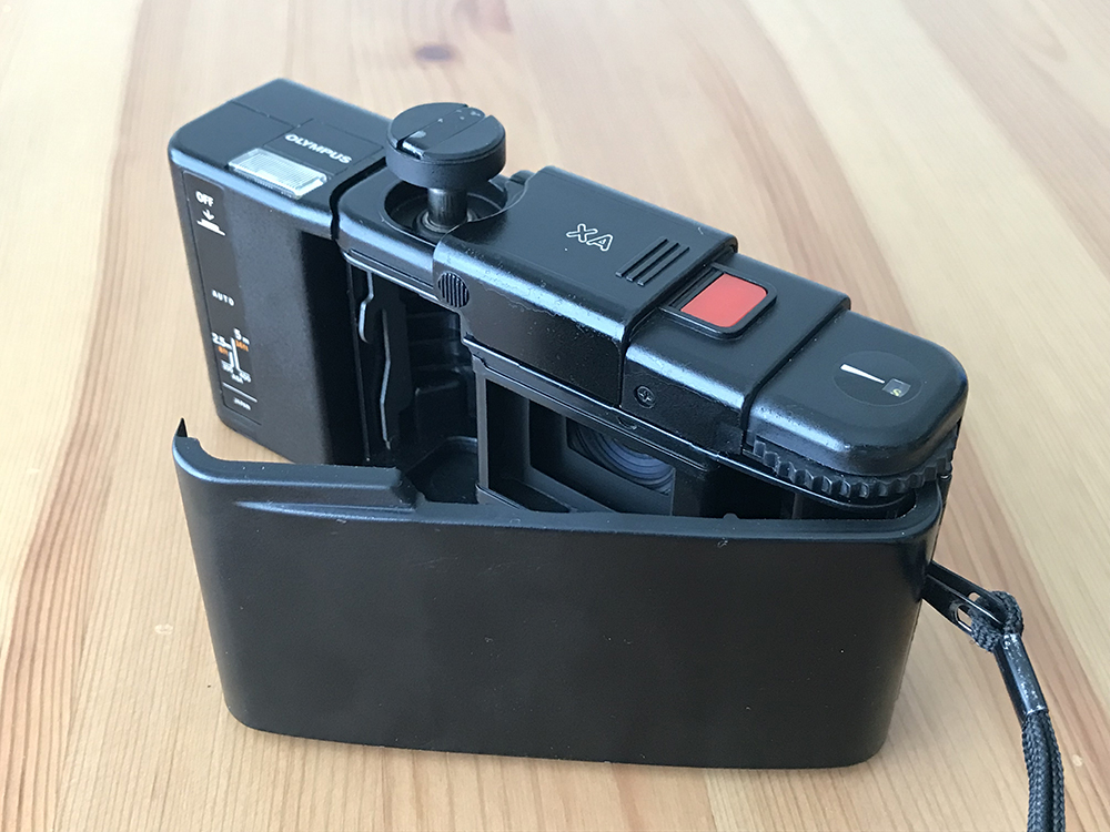 OLYMPUS オリンパス XA】使い方や外観レビュー、作例など 時代を変えた