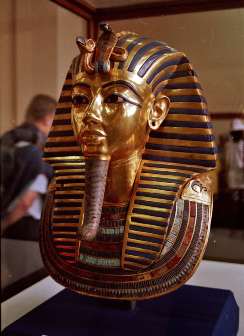 ツタンカーメンの黄金のマスク - A Dog's World