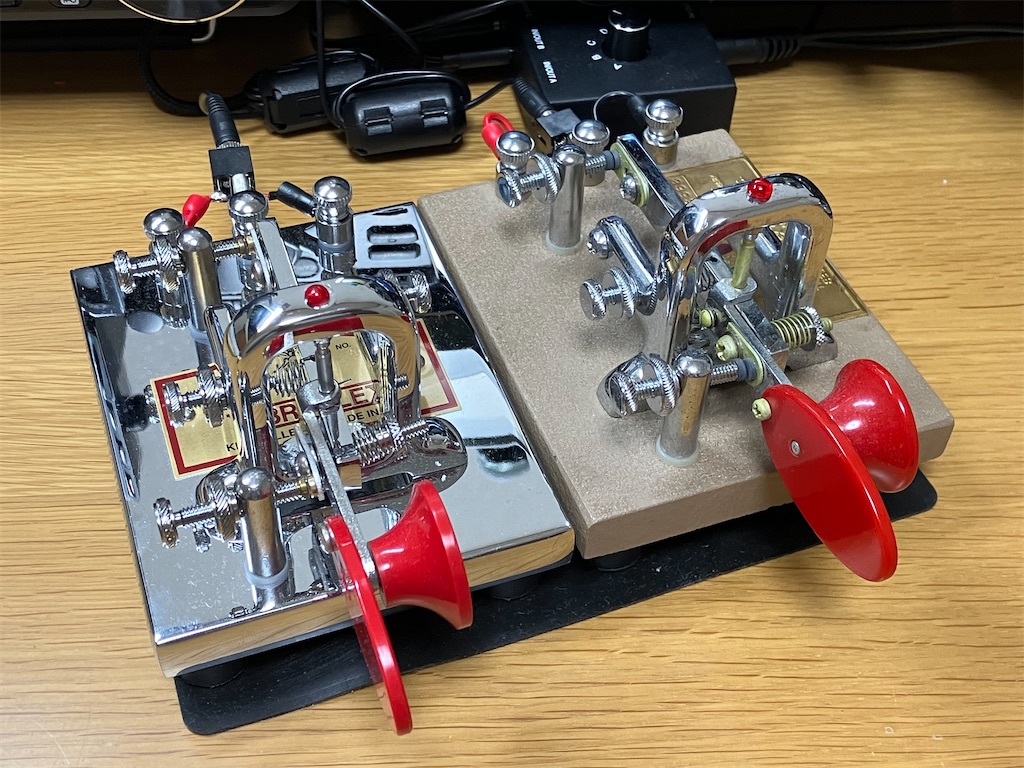 Vibroplex 新旧シングルレバーパドル - アマチュア無線局 JF0RRH