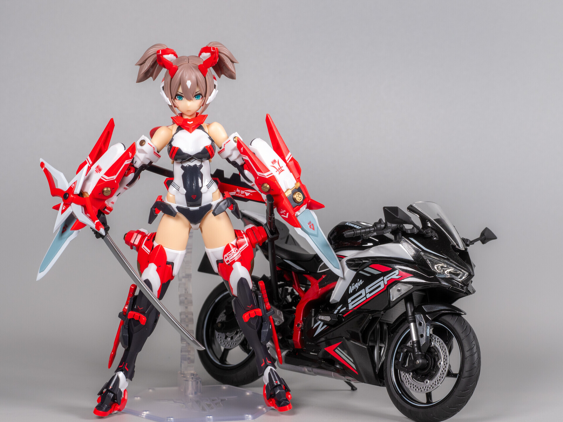 製作レビュー】#メガミデバイス 朱羅 忍者 枢 を1/12バイク Kawasaki