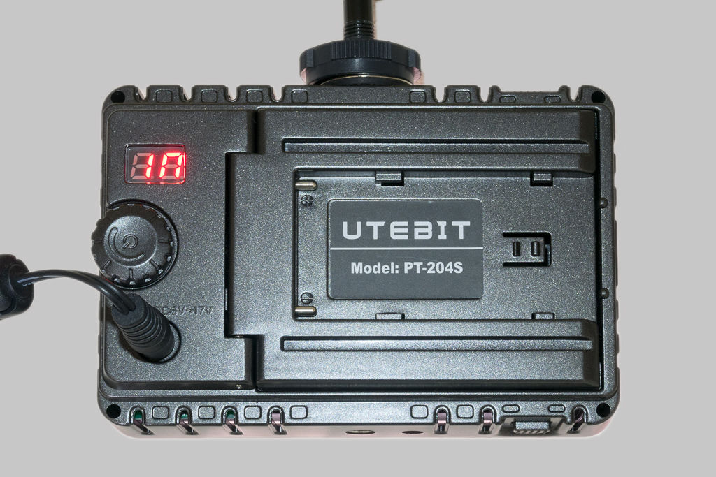 UTEBITのLEDビデオライトを導入してみた - 記憶は人なり