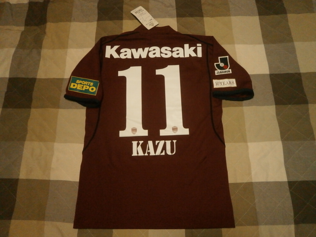 ユニフォーム その16 ヴィッセル神戸 2005年 1st用 半袖 三浦知良選手