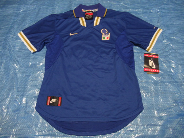 ユニフォーム 937枚目 イタリア代表 1996-1997年 ホーム用 半袖