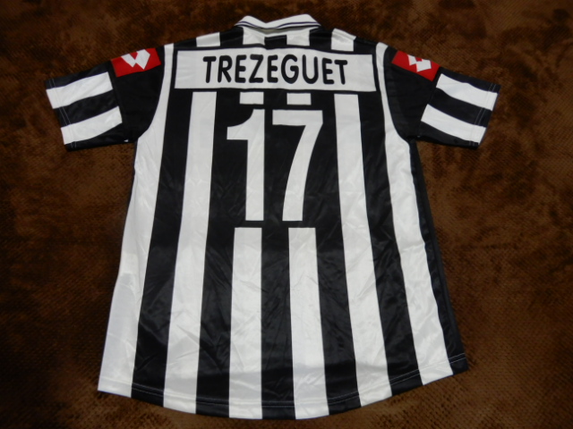 ユニフォーム 822枚目 ユベントス 2001-2002シーズン ホーム用 半袖