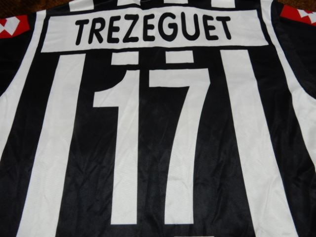 ユニフォーム 822枚目 ユベントス 2001-2002シーズン ホーム用 半袖